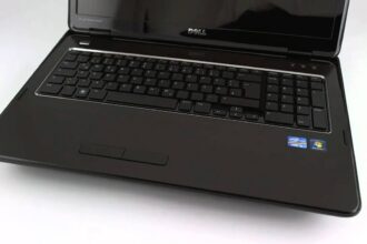 15.6 inches to 17.3 inches inspiron n7110